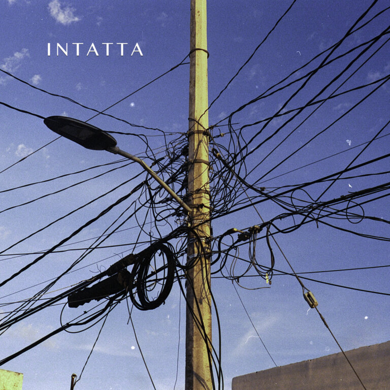 INTATTA è il nuovo singolo della band ZERONAUTA