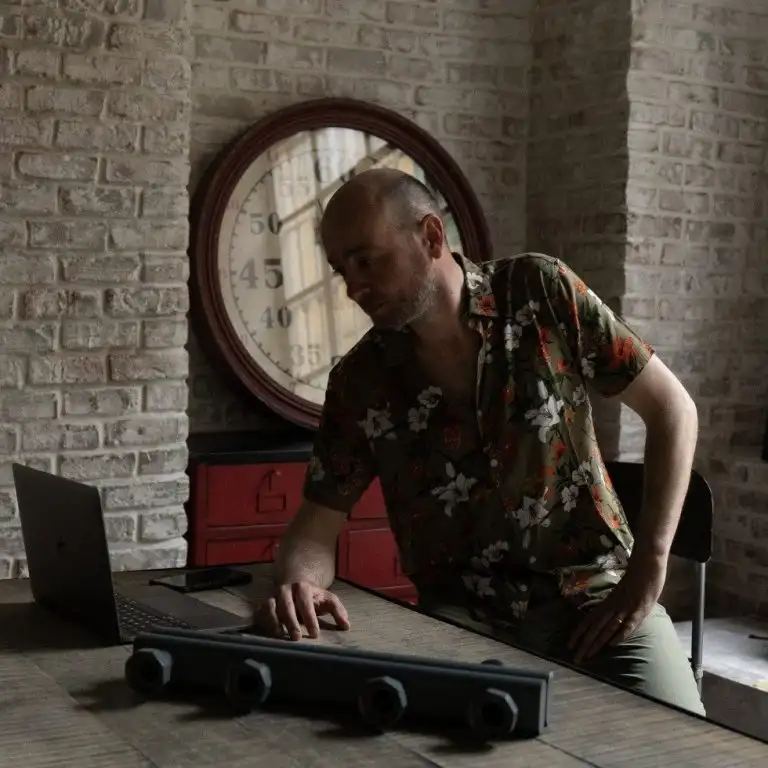 Fe868ac0 1f19 9c3b 9d80 a2d136b6265c