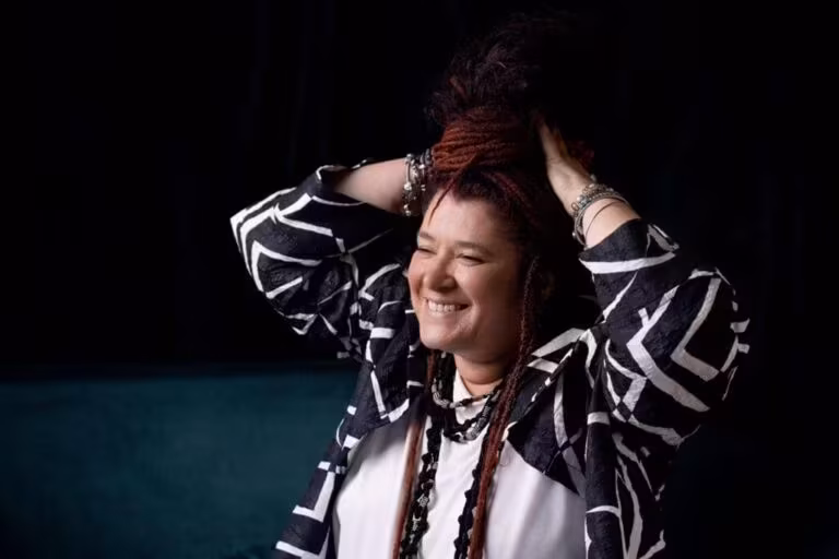 MAMABABA ESCE ‘BLUES HOTEL’, BLUES, TEATRO E UMANITÀ SOSPESE IN UN CONCEPT ALBUM