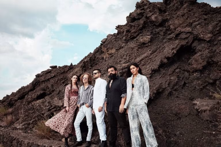 NIURA